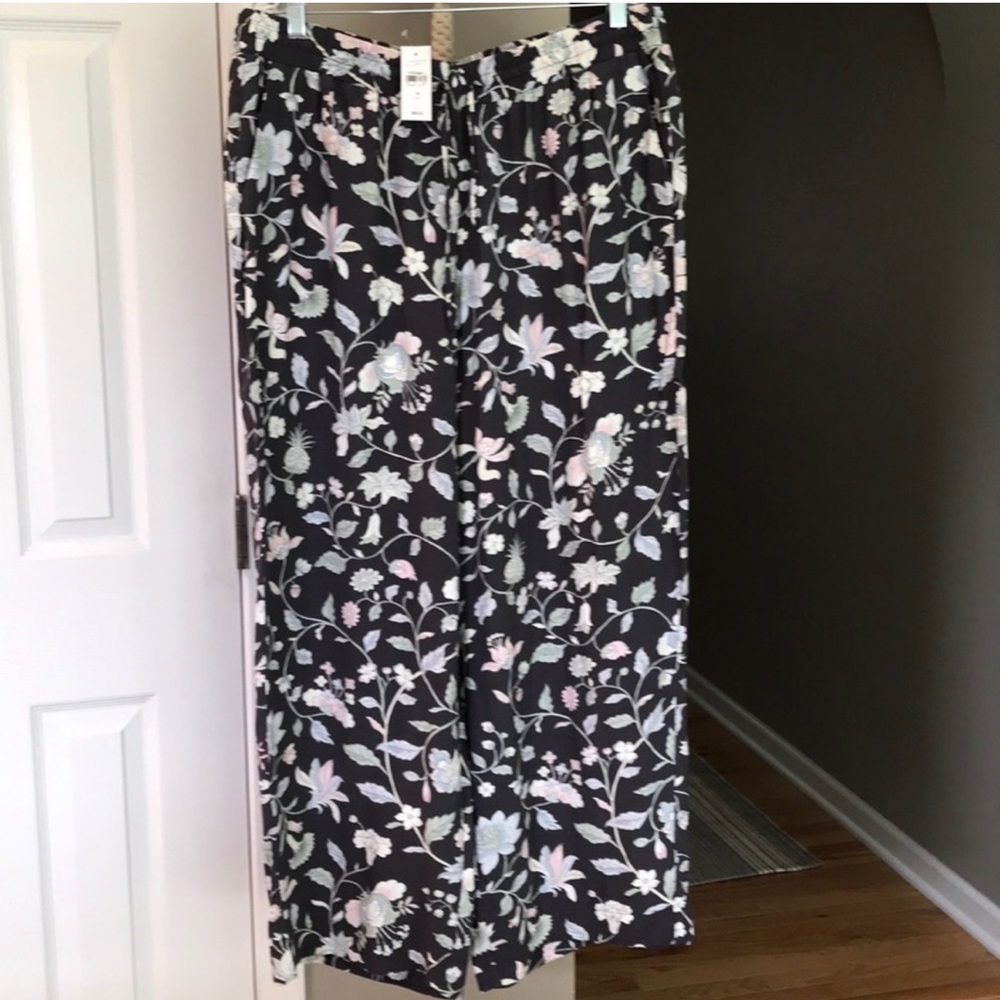 NWT Loft Plus Floral Wide Leg Flowy Pants